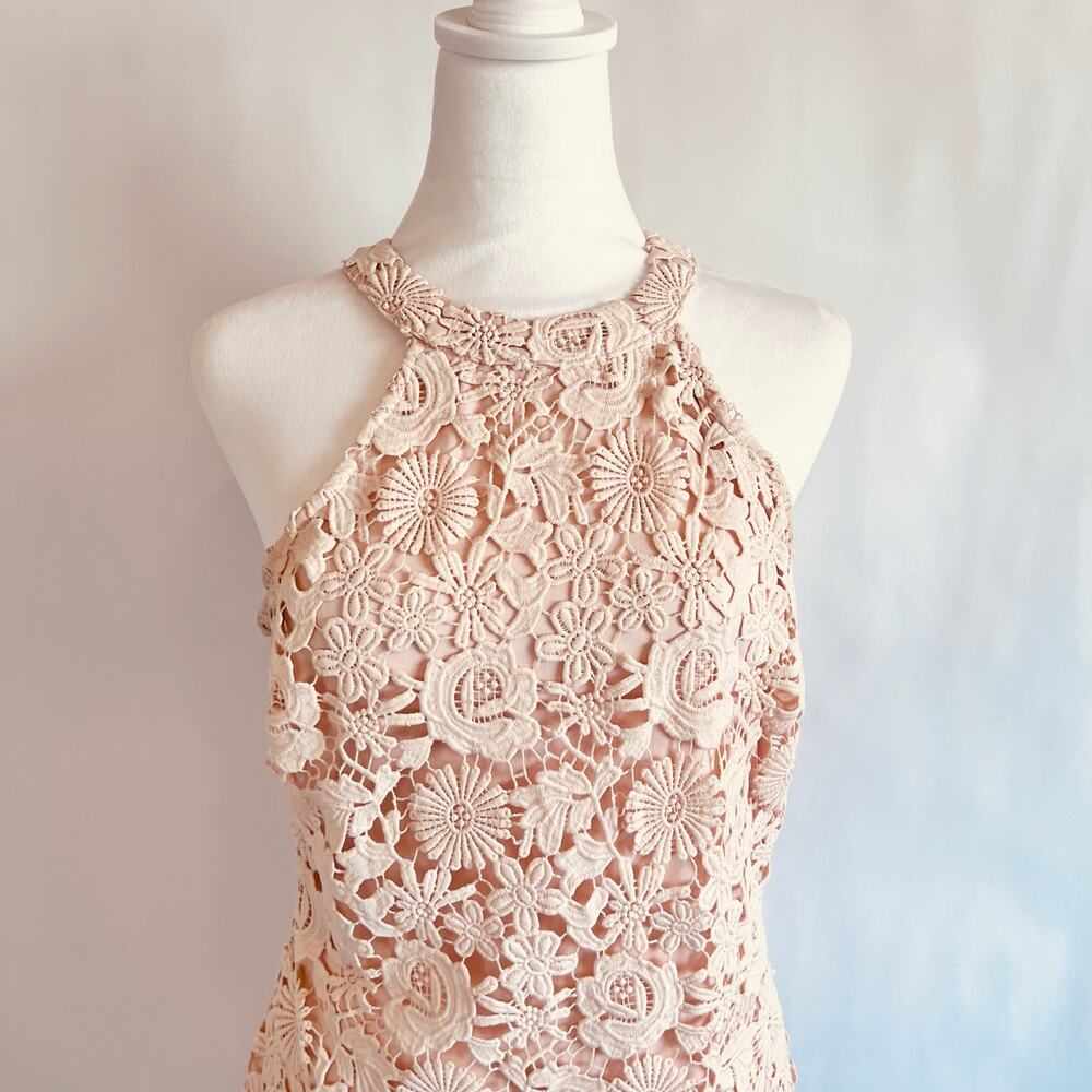 LULU'S LOVE POEM PEACH FLORAL CROCHET LINED LACE HALTER NECK SLEEVLESS DRESS - Picture 3 of 12